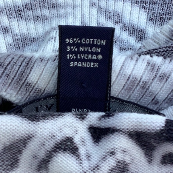 Lands' End women's black and white floral button-down cardigan sweater. - Picture 5 of 6